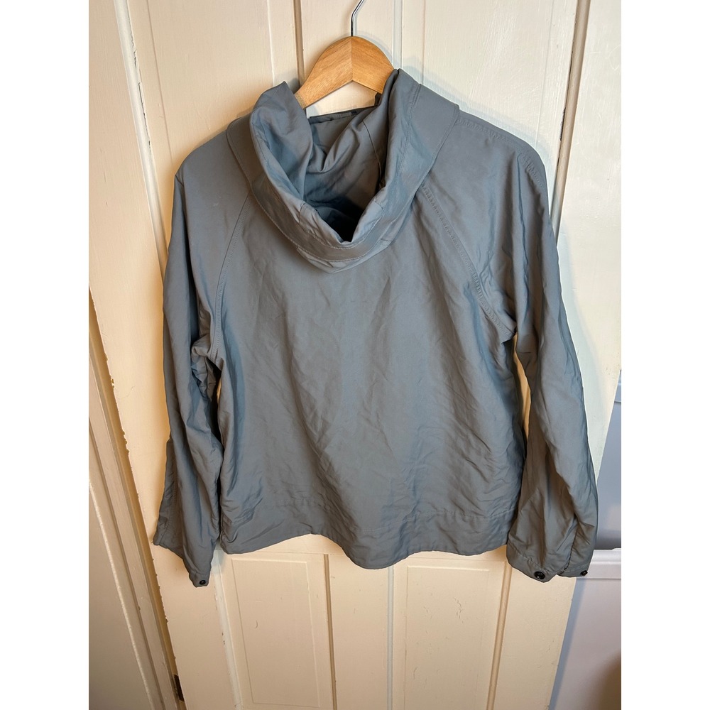 Everlane The City Anorak Gray Hooded Cropped Rain Jacket Coat Size M - Picture 3 of 5